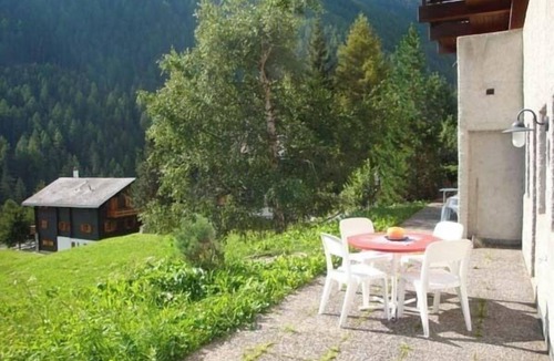 Grimentz Apartment | 3-room apartment for 4 persons : Living room - kitchen with dishwasher and microwave - 1 room with d