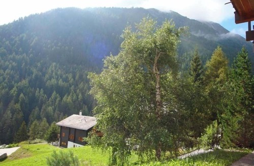 Grimentz Apartment | 3-room apartment for 4 persons : Living room - kitchen with dishwasher and microwave - 1 room with d