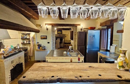 Acquasparta Villa | 360° views, pool, AC, pizza oven & bocce court