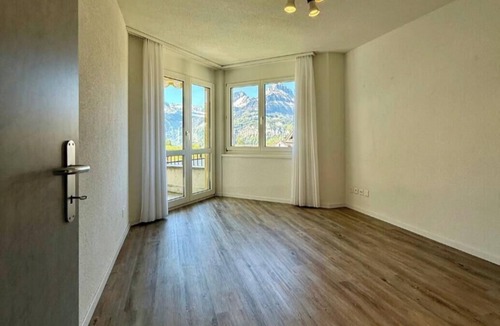 Ruetli Apartment | 4Seasons | Morschach | Family Apartment | Mountain View