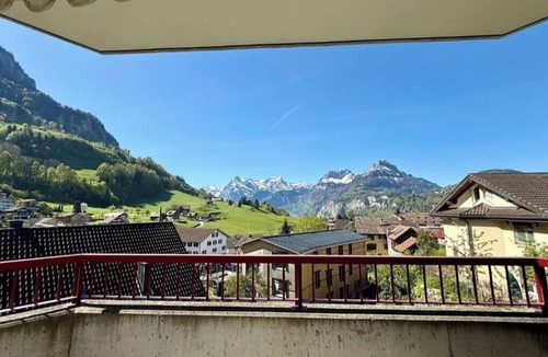 Ruetli Apartment | 4Seasons | Morschach | Family Apartment | Mountain View