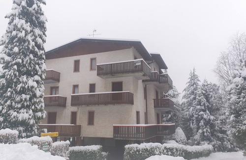 Moggio Apartment | 6guests-skiing-mountainviews-fireplace-freeparking