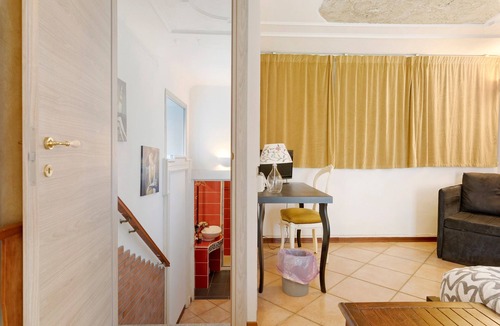 Como House | 7 Archi – 3-Bedroom Apartment in the Heart of Como