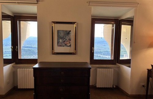 Trevi Apartment | 79s Apt in the Historic center Trevi (Perugia) 50 mt to Bars & Restaurants WiFi