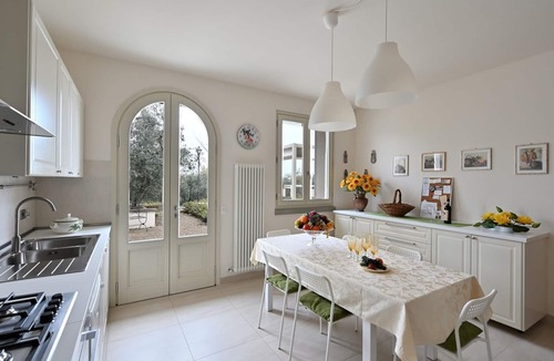 Figline e Incisa Valdarno Villa | A modern villa in the Florentine Chianti with private pool and amazing views.