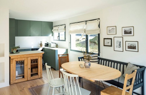 Trin Apartment | Abitaziun Patgific - Ferienwohnung im Casa Hirundella, (Trin Mulin), by Interhome