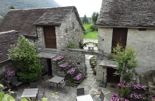 Tegna House | Alloggi Alla Cantina