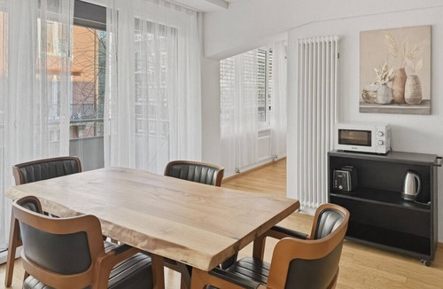 Sihlfeld Apartment | Amazing 1BR flat in the city centre (West 8)