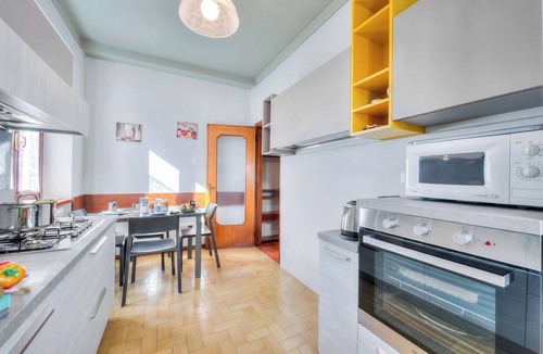Gemonio House | Anita Lake, 2BR Retreat w/Shared Pool and Gym, Gemonio, Italy