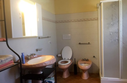 Celleno House | Antico Fienile, holiday home