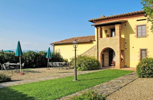 Rigutini Apartment | Apartment ∙ 2 bedrooms ∙ 4 guests
