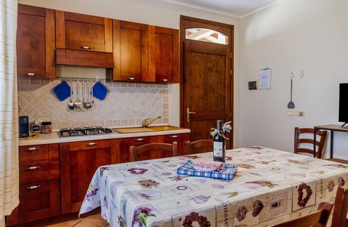 Principina a Mare Apartment | Apartment 'Adele' with Shared Pool, Wi-Fi and Air Conditioning