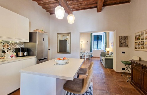 Portoferraio Old Town Apartment | Apartment 'Casa Caterina' with Wi-Fi and Air Conditioning