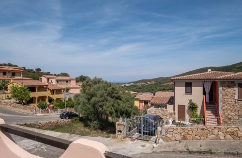 Schifoni Apartment | Apartment 'Casa Del Sole Con Terrazza' with Sea View, Wi-Fi and Air Conditioning