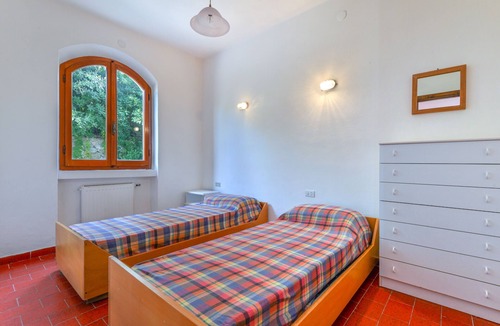 Cavo Apartment | Apartment 'Casa Palmaiola' with Sea View, Private Garden and Wi-Fi