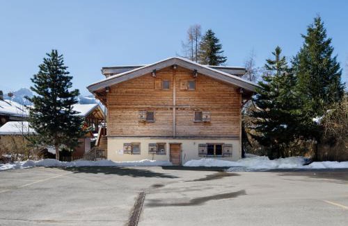 Chesieres Apartment | Apartment Chalet Sans Soucis by Interhome