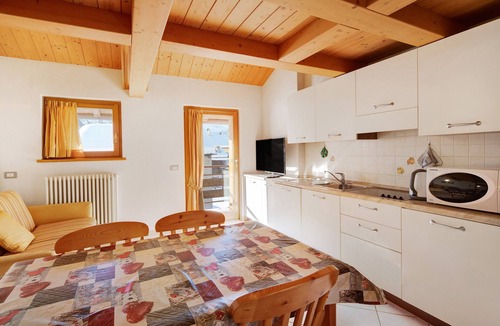 Valtellina Apartment | Apartment "Cima Fopel" with Mountain View, Wi-Fi, Balcony, Terrace & Garden