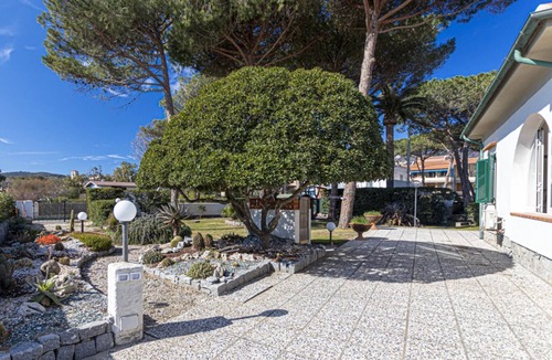 Marina di Campo Apartment | Apartment Emma in Marina di Campo, with a beautiful seaview, an equipped porch, close to the center,