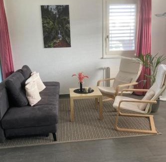 Ohmstal Apartment | Apartment Gemütliche Parterre-Ferienwohnung mit Terrasse by Interhome