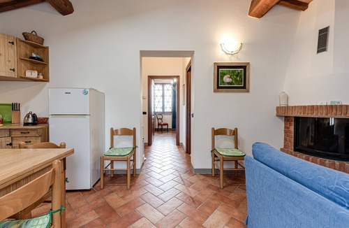 Pelago Apartment | Apartment "Il Cerro La Capanna Piano Primo" with Shared Pool & Wi-Fi
