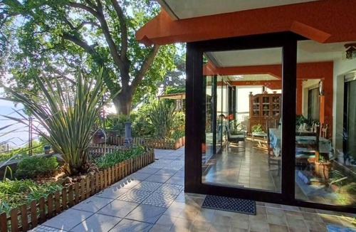 Trieste Apartment | Apartment in villa facing the sea