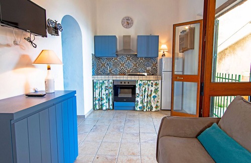Scaglieri Apartment | Apartment Patio Elba Island with sea view