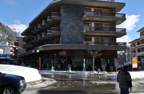 Montana Apartment | Apartment Rond-Point in Crans-Montana - 4 persons, 1 bedrooms