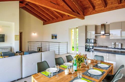 Ossuccio Apartment | Apartment The View 2 by Interhome