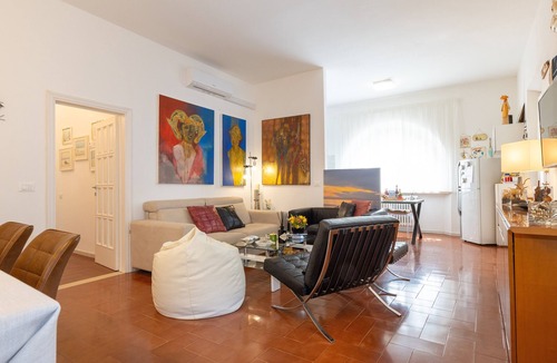 Castiglioncello Apartment | Apartment 'Villa Atusca' with Private Garden, Wi-Fi and Air Conditioning