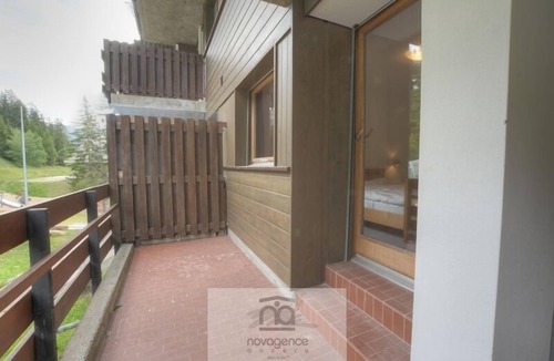 Anzere Apartment | Apartment with entrance corridor, 1 bedroom with 2 single beds, 1 bedroom with 4 bunk beds, 2 bathro
