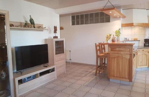 Courroux Apartment | Apartment Wohnung Gîte rural de Courcelon by Interhome