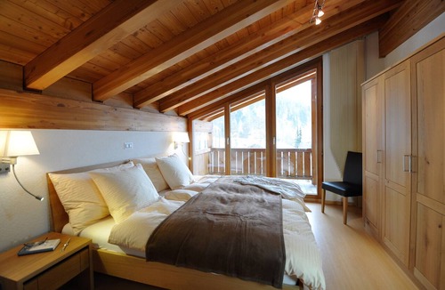 Zermatt Apartment | Apartments Chalet Z'Wichjehues Top location with the best view (panoramic view)