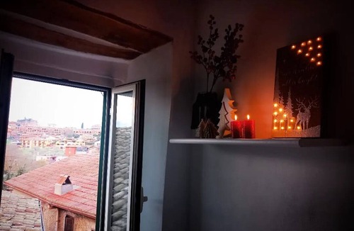 Rignano Flaminio Apartment | Appartamento Accogliente nel Centro Storico con Animali Ammessi
