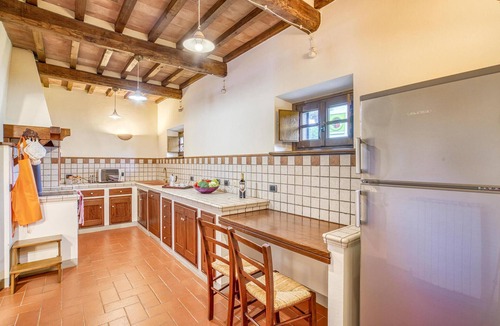 Porrena House | Awesome home in Poppi with private swimming pool, can be inside or outside