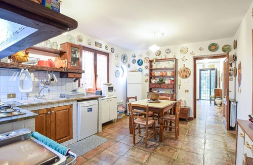 Calvi di Umbria House | Awesome home in Calvi Dell'umbria