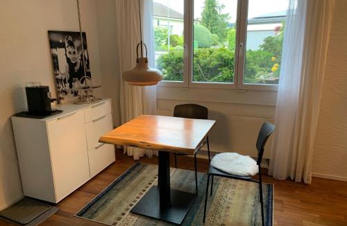 Brugg Bed & Breakfast | B&B Biel-Brügg