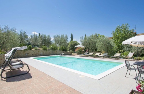 Oliveto House | Beautiful private villa for 6 people with hot tub, private pool, WIFI, TV, patio and pets allowed