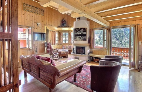 Champery Apartment | Beautiful 3 bedrooms apartment with parking space, wifi and free shuttle bus for the cableway at 10