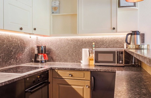 Nendaz Apartment | Beautiful apartment for 8 guests with WIFI, TV and terrace