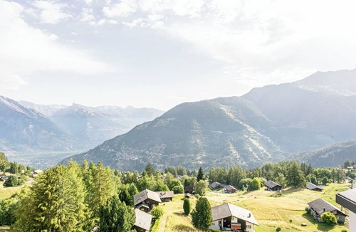 Riddes Apartment | Beautiful apartment for 4 guests with WIFI, TV, terrace and pets allowed