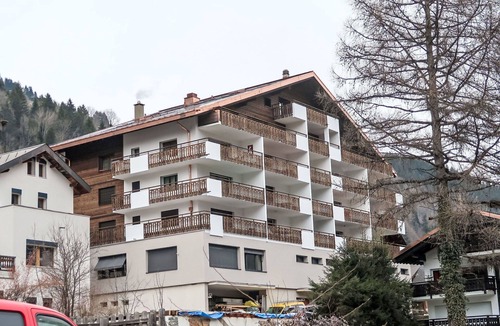 Champery Apartment | Beautiful apartment for 2 guests with WIFI, TV, balcony and panoramic view