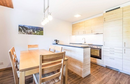 Laax Apartment | Beautiful apartment for 6 people with WIFI, TV, balcony and panoramic view