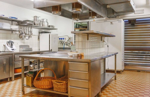 Vercorin House | Beautiful apartment in villa for 27 guests with hot tub, WIFI and patio