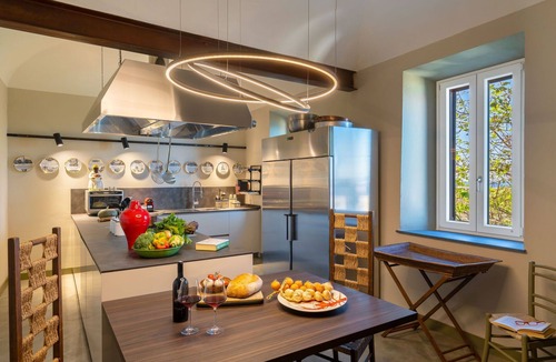 Populonia Apartment | Beautiful apartment for 10 guests with A/C, WIFI, TV and panoramic view