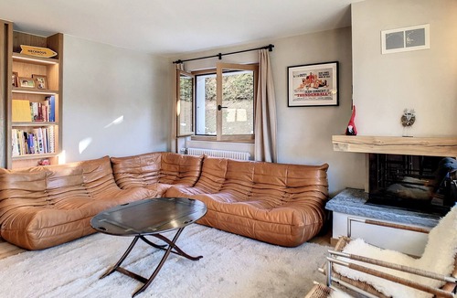 Verbier Apartment | Beautiful apartment with a view of the mountains, completely renovated in autumn 2022. The living ro