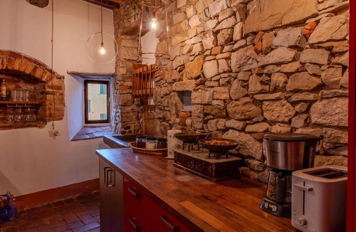 Pergine Valdarno House | Beautiful private villa for 6 people with A/C, WIFI, TV, patio and pets allowed, close to Arezzo