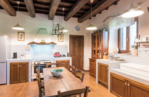 Chia House | Beautiful private villa for 8 guests with WIFI, A/C, private pool, patio and pets allowed