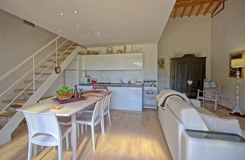 Siena Villa | Beautiful private villa for 2 people with A/C, WIFI, TV, patio and panoramic view
