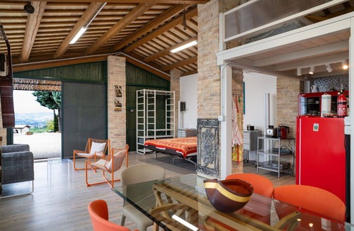 Citta Sant'Angelo House | Beautiful villa with A/C, WIFI, private pool, hot tub, patio, pets allowed and panoramic view