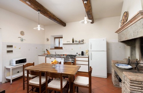 Subbiano Villa | Beautiful villa with A/C, WIFI, private pool, hot tub, TV, patio, panoramic view, close to Arezzo
